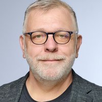 {f:if(condition: contact.image.alternative,
                            then: contact.image.alternative, else:
                            '{f:translate(key:
                            " contact.portrait.alt", arguments: {0: contact.firstname, 1:
                                contact.lastname})}')